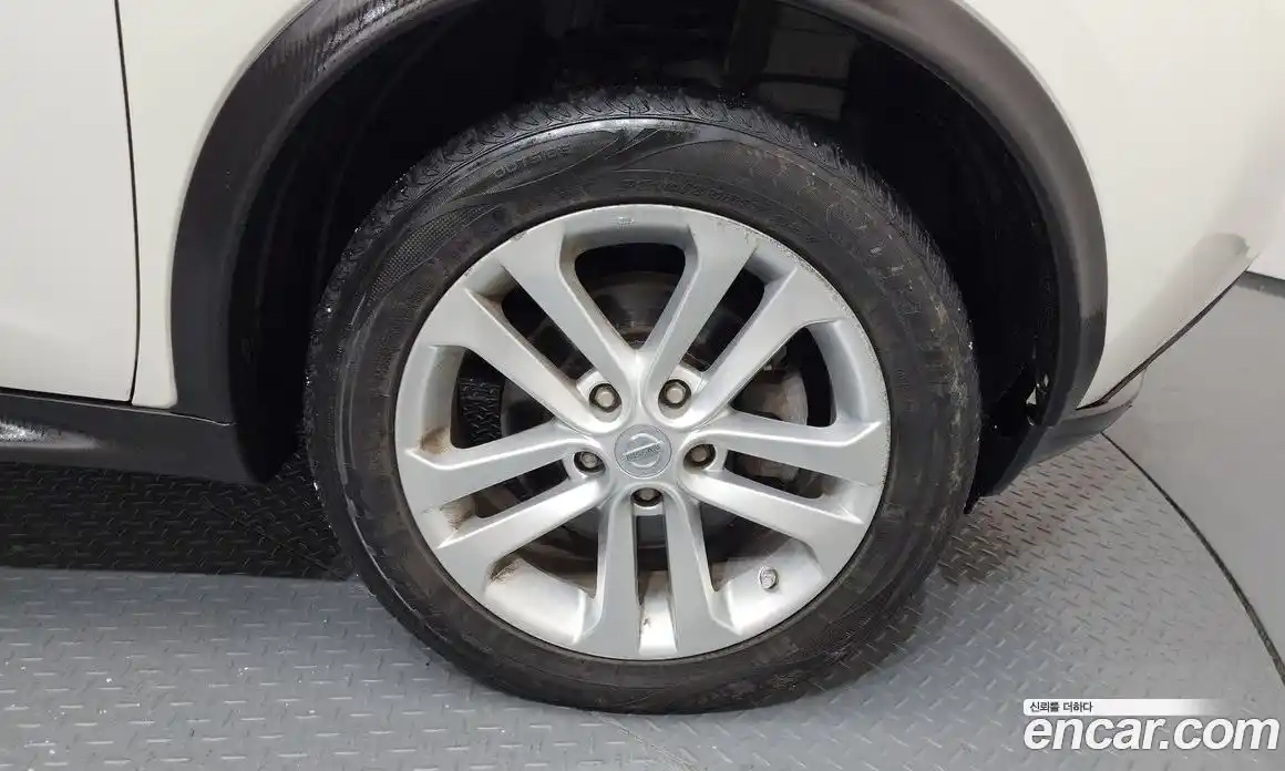 Nissan Juke 2017 1.6 Автомат в Москве № 238513, фото 19