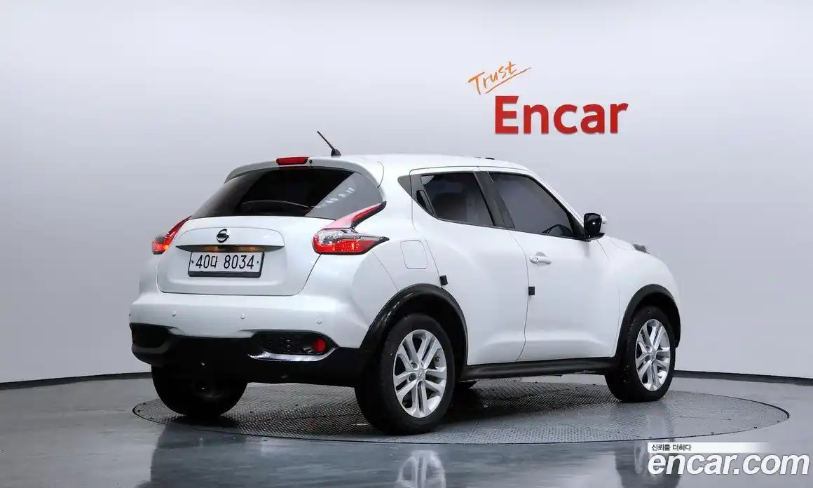 Nissan Juke 2017 1.6 Автомат в Москве № 238513, фото 3
