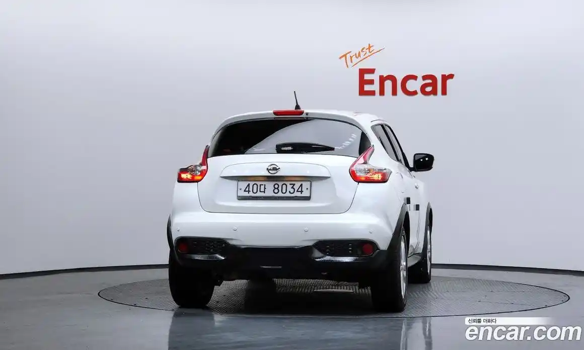 Nissan Juke 2017 1.6 Автомат в Москве № 238513, фото 7