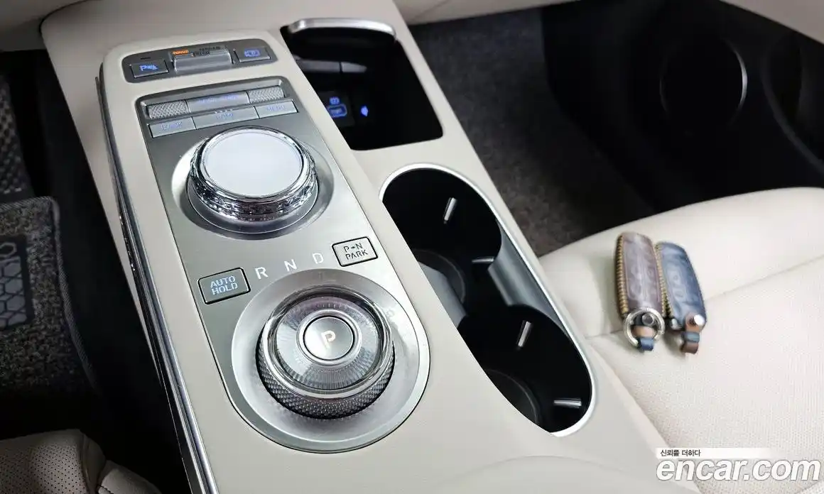 Genesis GV70 2021 2.2 Автомат в Москве № 24490, фото 1