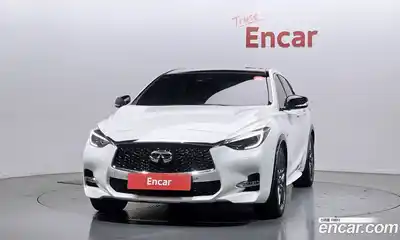 Infiniti Q30 2017 2.0 Автомат в Москве № 247208, миниатюра 3