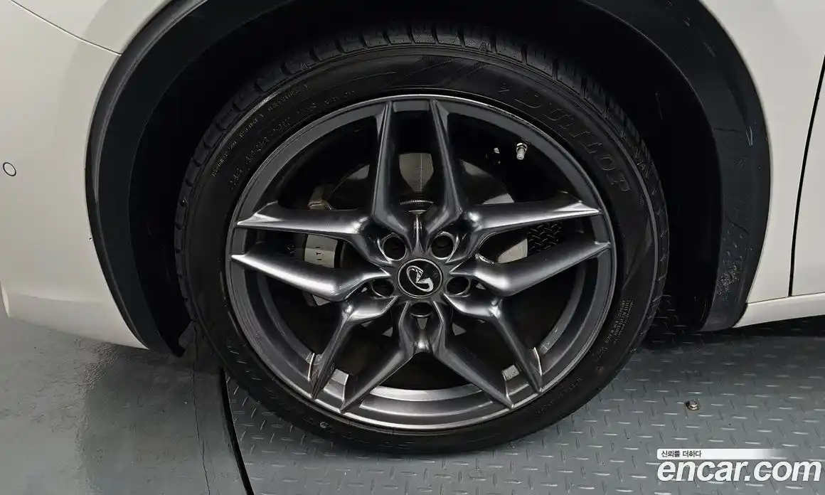 Infiniti Q30 2017 2.0 Автомат в Москве № 247208, фото 5