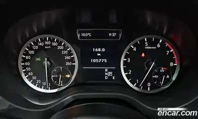 Infiniti Q30 2017 2.0 Автомат в Москве № 247208, миниатюра 8