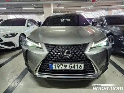Lexus UX 2024 2.0 Автомат в Москве № 254345, миниатюра 2
