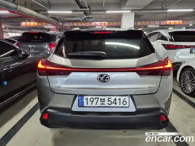 Lexus UX 2024 2.0 Автомат в Москве № 254345, миниатюра 3