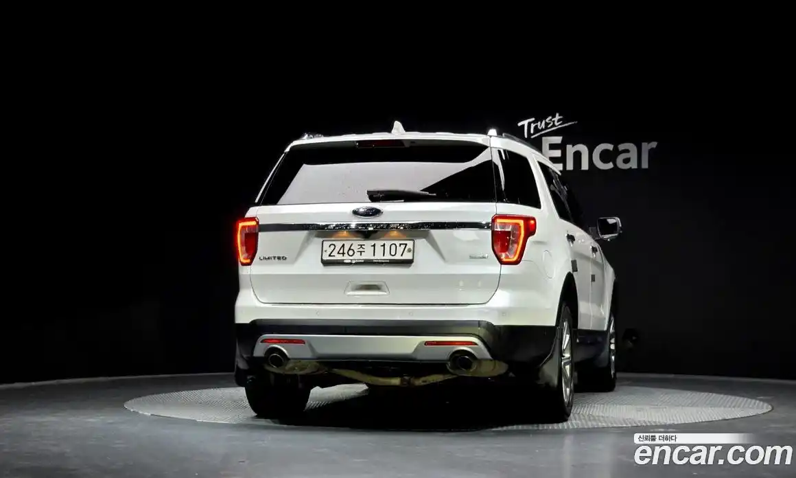 Ford Explorer 2016 2.3 Автомат в Москве № 255643, фото 1