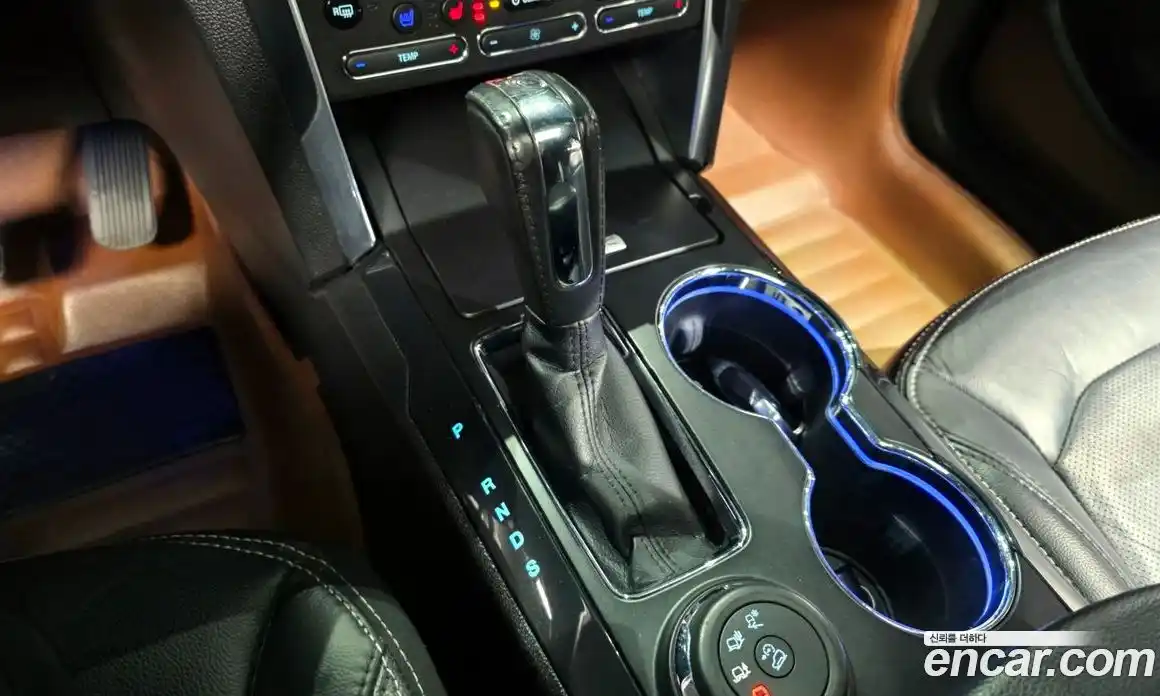 Ford Explorer 2016 2.3 Автомат в Москве № 255643, фото 17