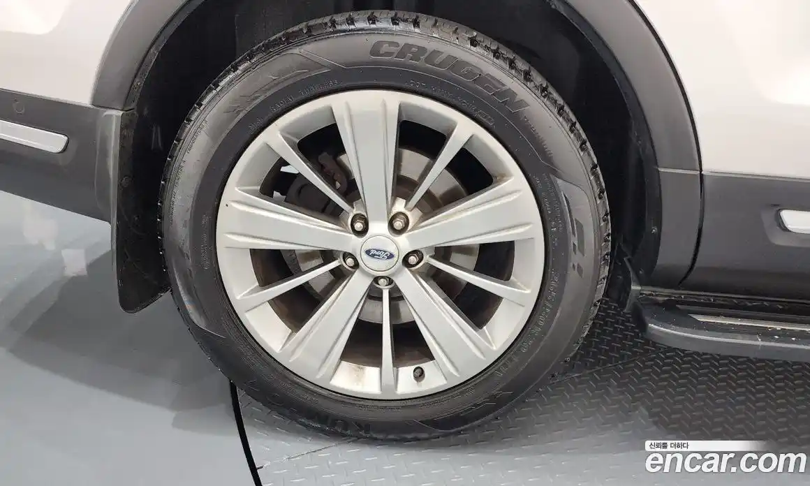 Ford Explorer 2018 2.3 Автомат в Москве № 255645, фото 13