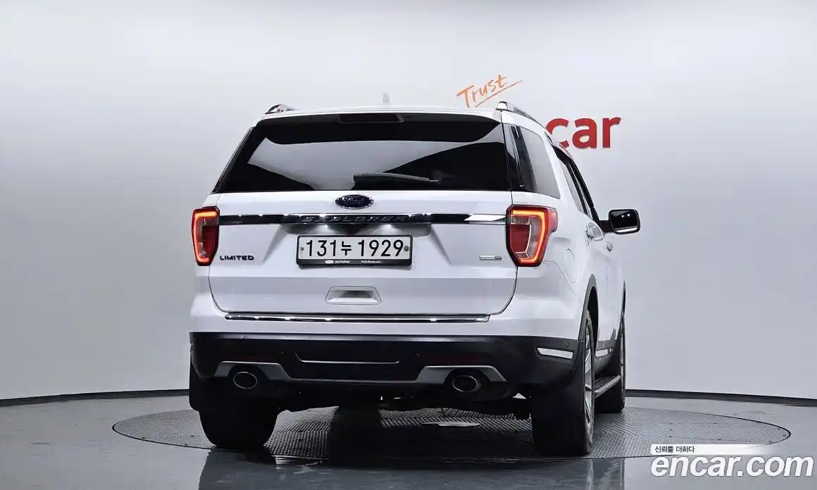 Ford Explorer 2018 2.3 Автомат в Москве № 255645, фото 16