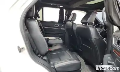 Ford Explorer 2018 2.3 Автомат в Москве № 255645, миниатюра 4