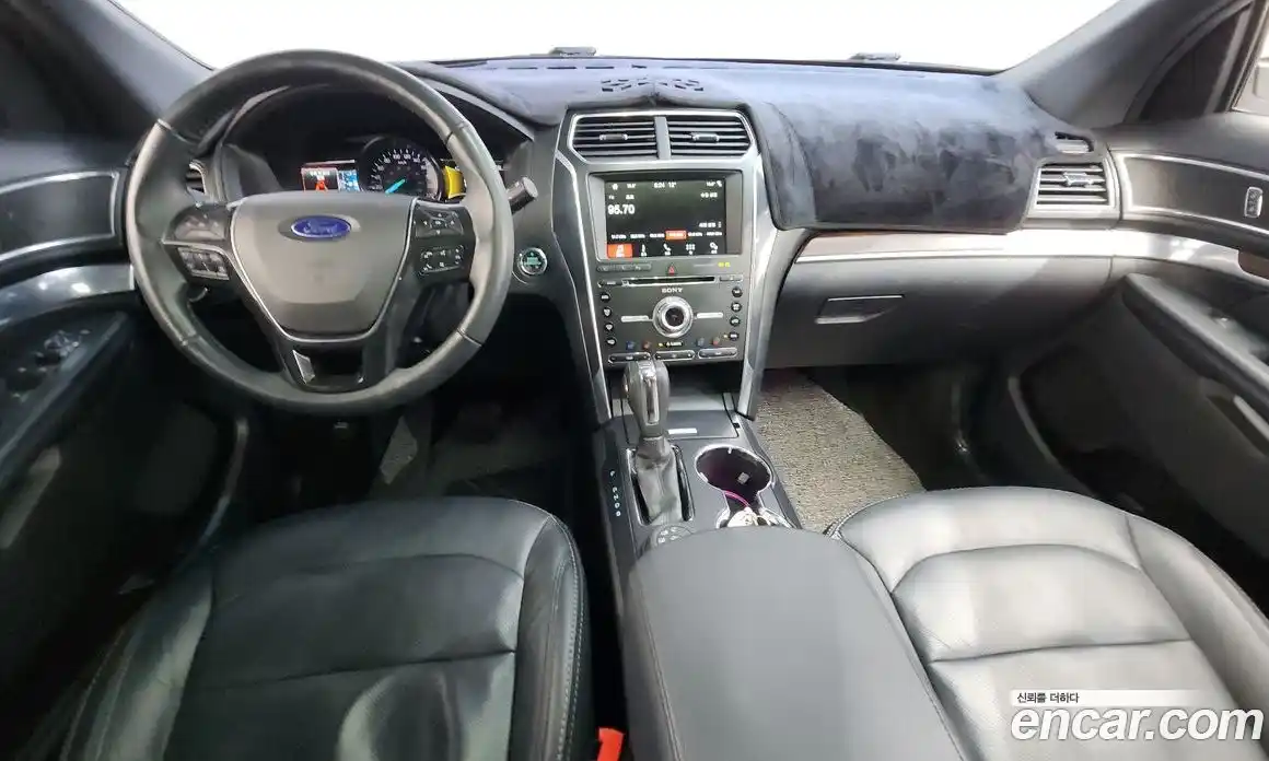 Ford Explorer 2018 2.3 Автомат в Москве № 255645, фото 6