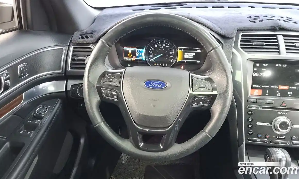 Ford Explorer 2018 2.3 Автомат в Москве № 255645, фото 9