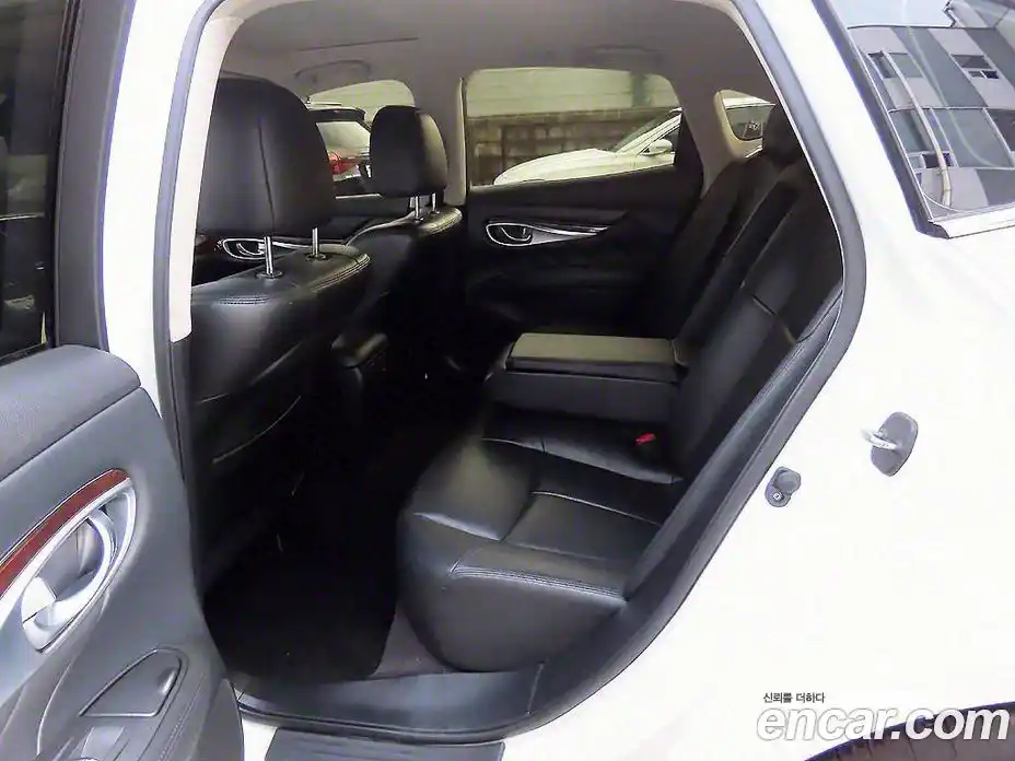 Infiniti Q70 2015 3.7 Автомат в Москве № 256205, фото 6