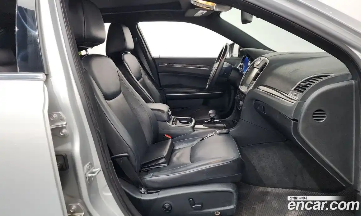 Chrysler 300C 2012 3.6 Автомат в Москве № 256747, фото 11