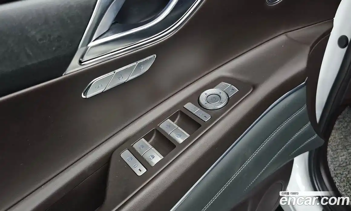 Genesis GV80 2023 2.5 Автомат в Москве № 25949, фото 7