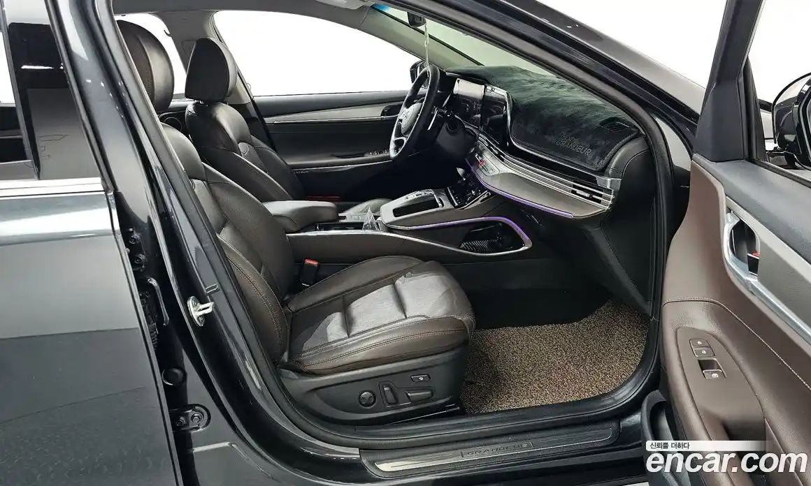 Hyundai Grandeur 2020 2.5 Автомат в Москве № 284226, фото 14