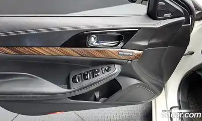 Nissan Maxima 2017 3.5 Автомат в Москве № 284967, миниатюра 4