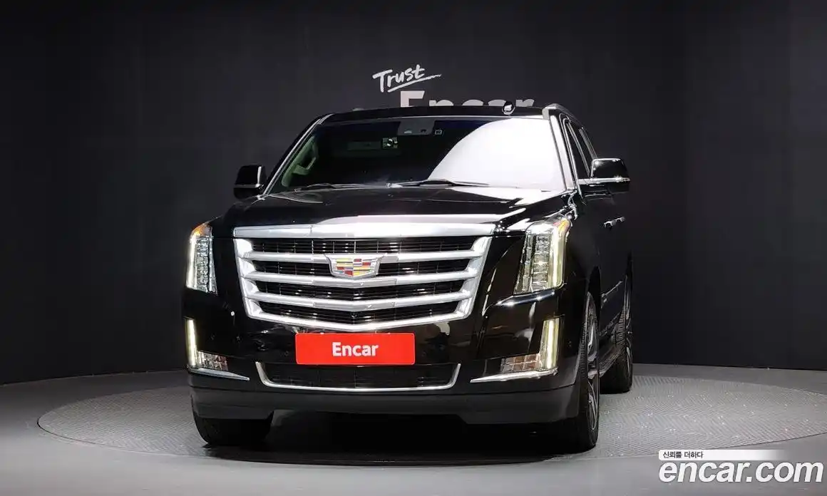Cadillac Escalade 2018 6.2 Автомат в Москве № 285490, фото 16