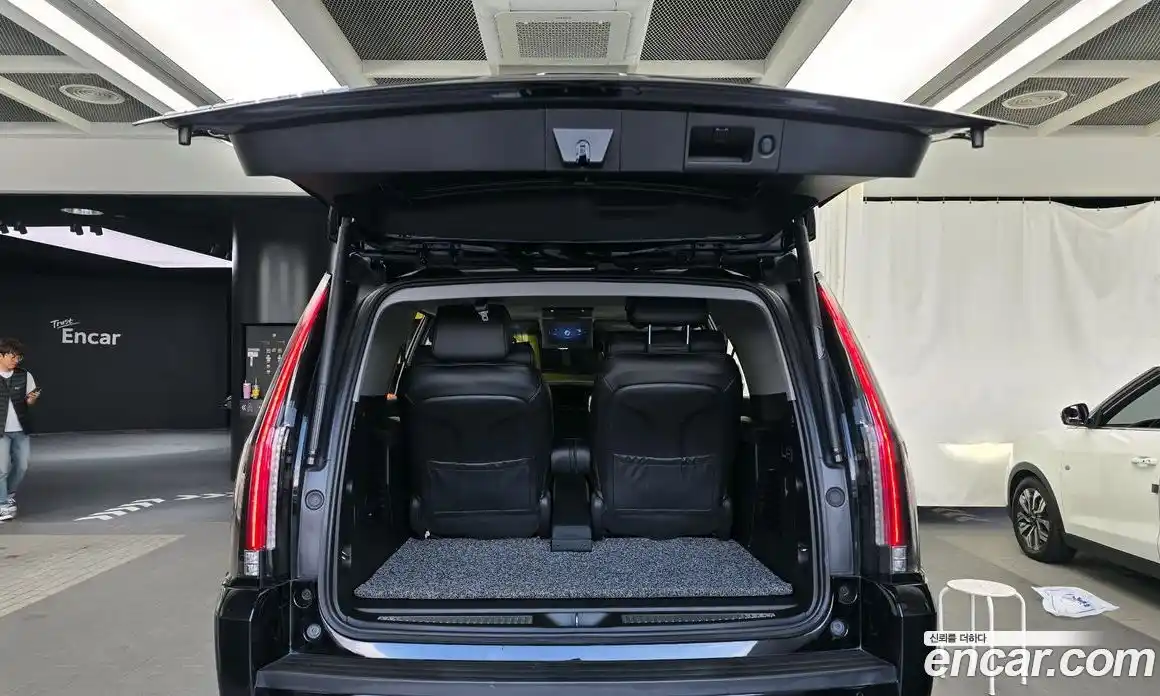 Cadillac Escalade 2018 6.2 Автомат в Москве № 285490, фото 18