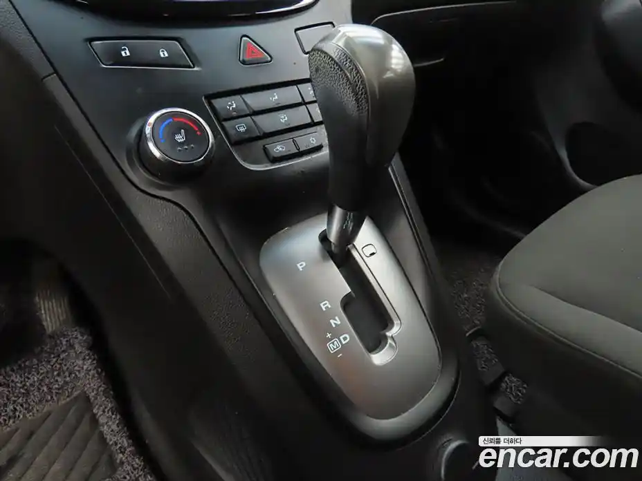 Chevrolet Orlando 2014 2.0 Автомат в Москве № 298064, фото 11