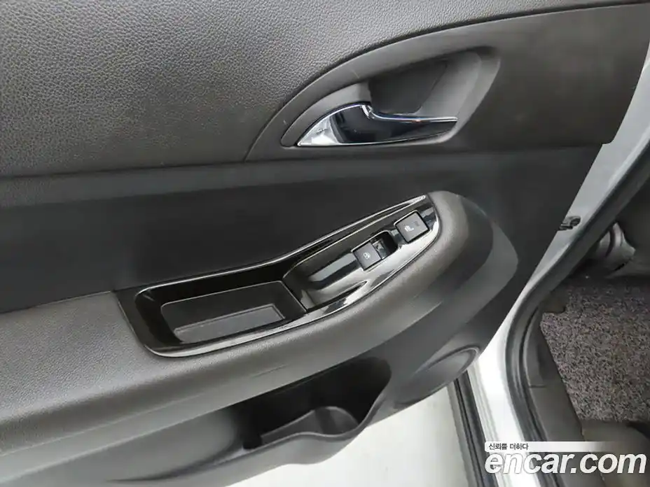 Chevrolet Orlando 2014 2.0 Автомат в Москве № 298064, фото 12