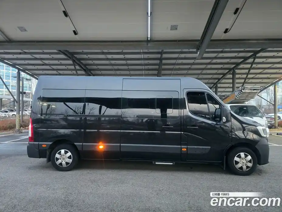 Renault Master 2020 2.3 Механическая в Москве № 301545, фото 3