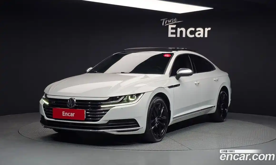 Volkswagen Arteon 2019 2.0 Автомат в Москве № 301548, фото 1
