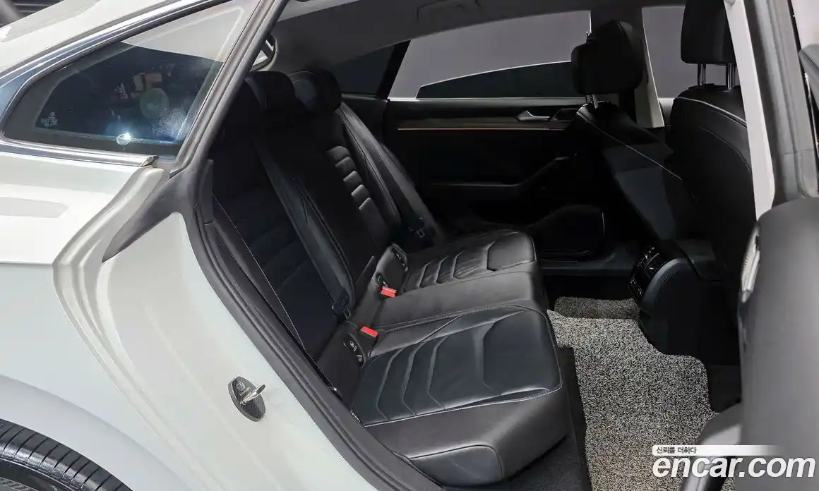 Volkswagen Arteon 2019 2.0 Автомат в Москве № 301548, фото 12