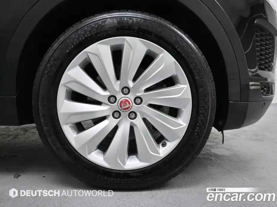 Jaguar E-Pace 2020 2.0 Автомат в Москве № 305169, фото 5