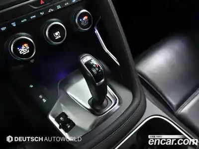 Jaguar E-Pace 2020 2.0 Автомат в Москве № 305169, миниатюра 9