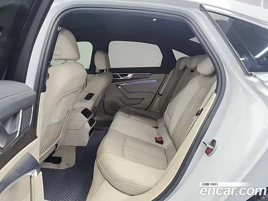 Audi A6 2021 3.0 Автомат в Москве № 311978, фото 12