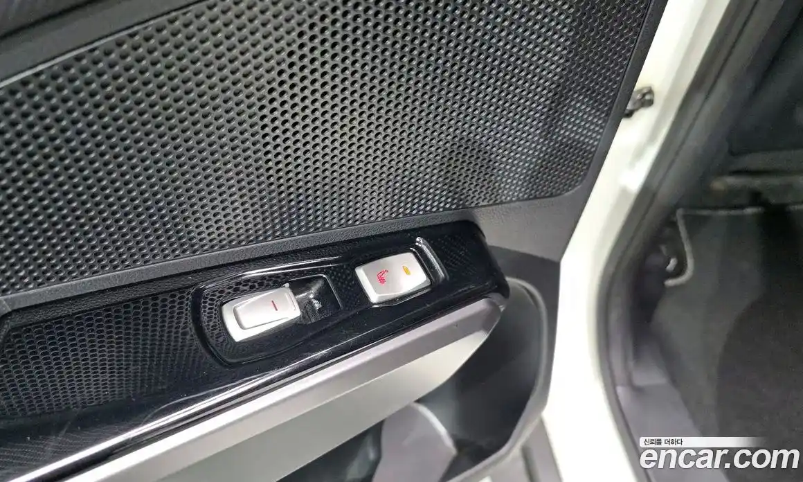 SsangYong TIBOLI 2019 1.6 Автомат в Москве № 32369, фото 10