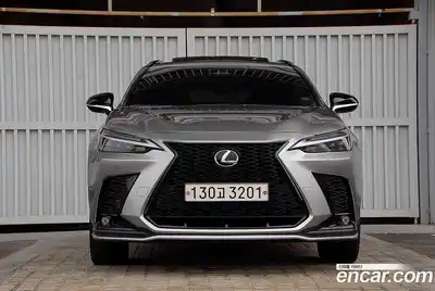 Lexus NX, 2023