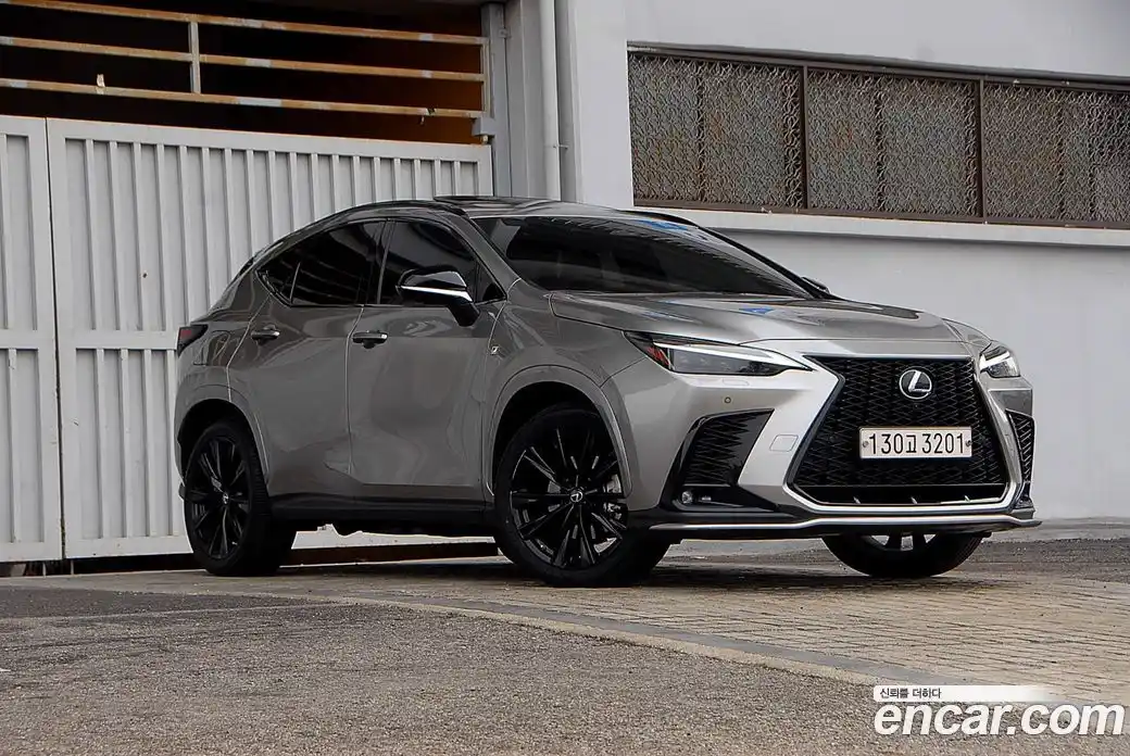 Lexus NX 2023 2.5 Автомат в Москве № 329666, фото 7