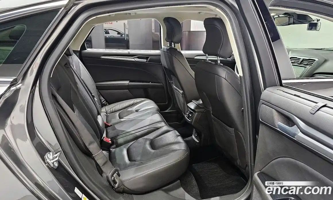 Ford Mondeo 2017 2.0 Автомат в Москве № 335753, фото 12