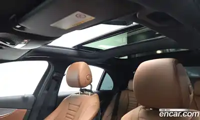 Mercedes-Benz E-Class 2019 2.0 Автомат в Москве № 340375, миниатюра 11