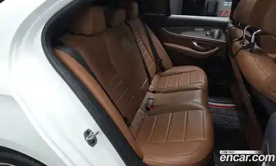 Mercedes-Benz E-Class 2019 2.0 Автомат в Москве № 340375, миниатюра 9