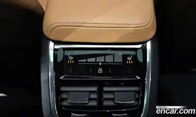 Volvo XC60 2018 2.0 Автомат в Москве № 344222, миниатюра 5