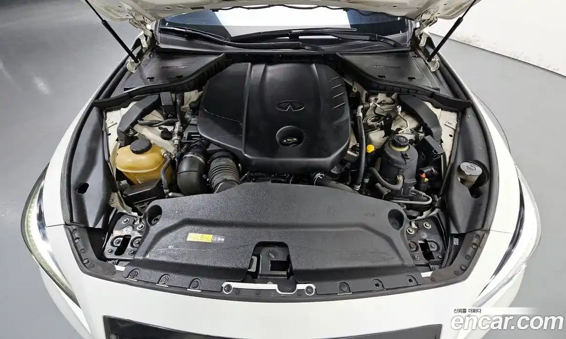 Infiniti Q50 2014 2.1 Автомат в Москве № 344701, фото 16