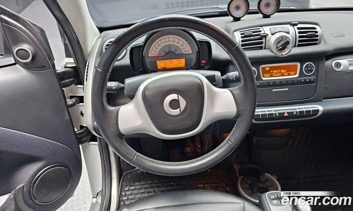 Smart Fortwo 2012 1.0 Автомат в Москве № 361167, фото 12