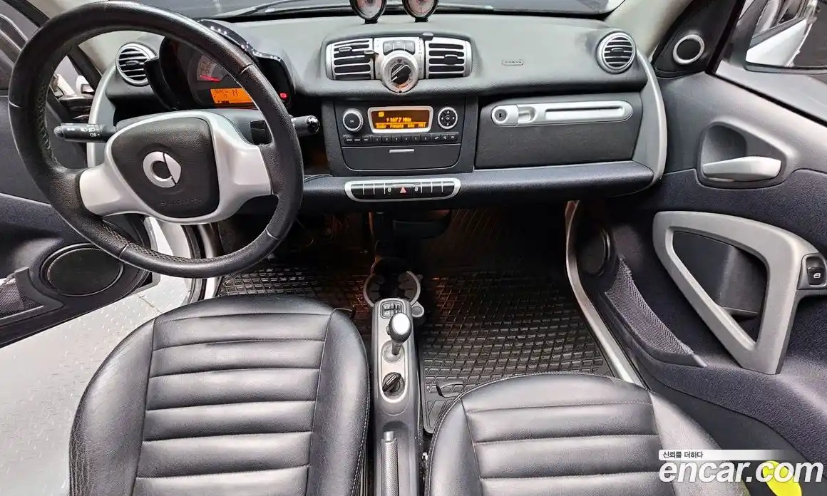 Smart Fortwo 2012 1.0 Автомат в Москве № 361167, фото 6