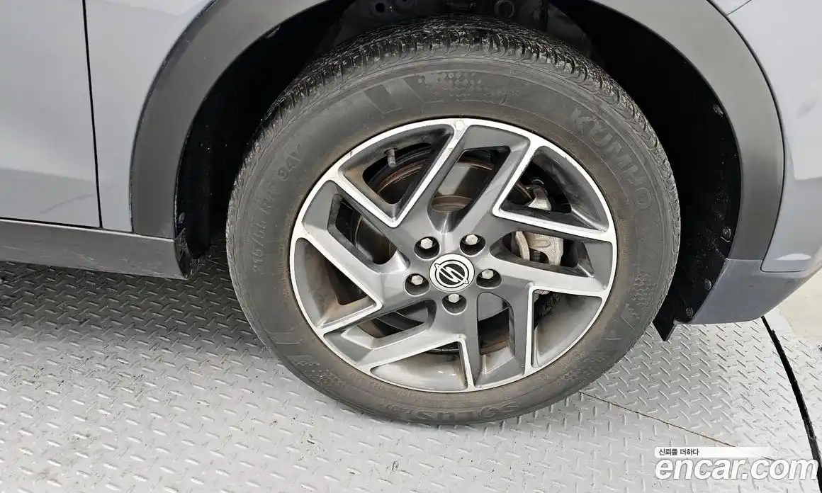 SsangYong TIBOLI 2022 1.5 Автомат в Москве № 36478, фото 1