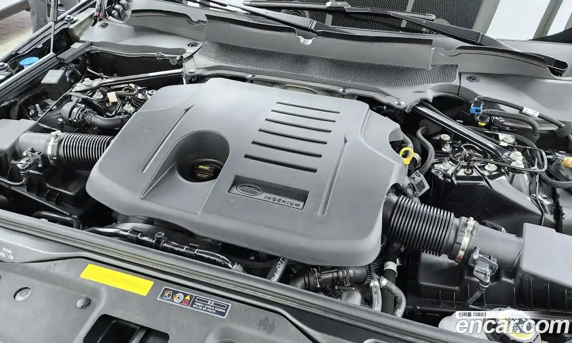 Land Rover Discovery 2024 3.0 Автомат в Москве № 374740, фото 6