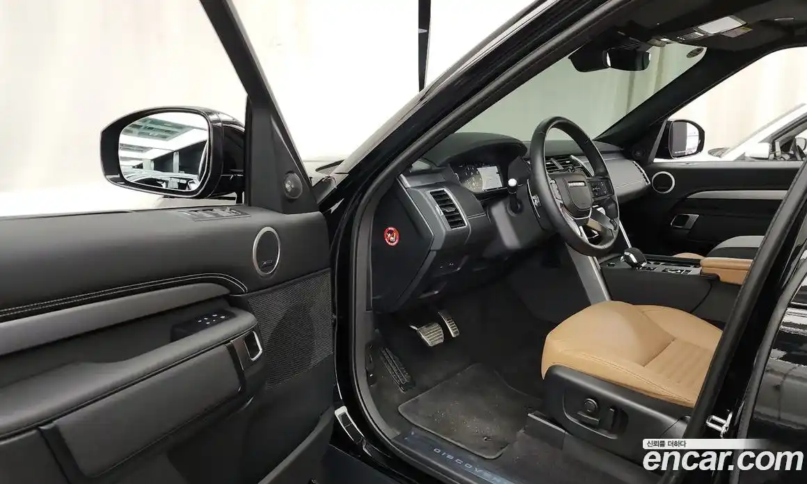 Land Rover Discovery 2024 3.0 Автомат в Москве № 374740, фото 10