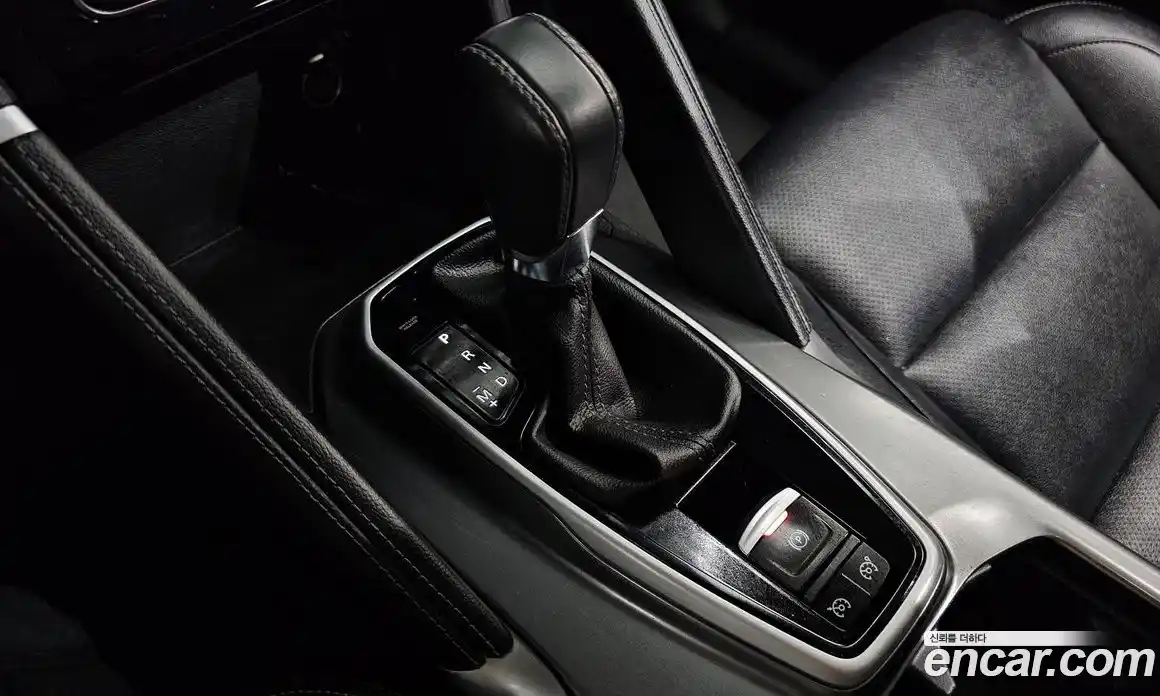 Renault QM6 2023 2.0 Автомат в Москве № 382313, фото 9