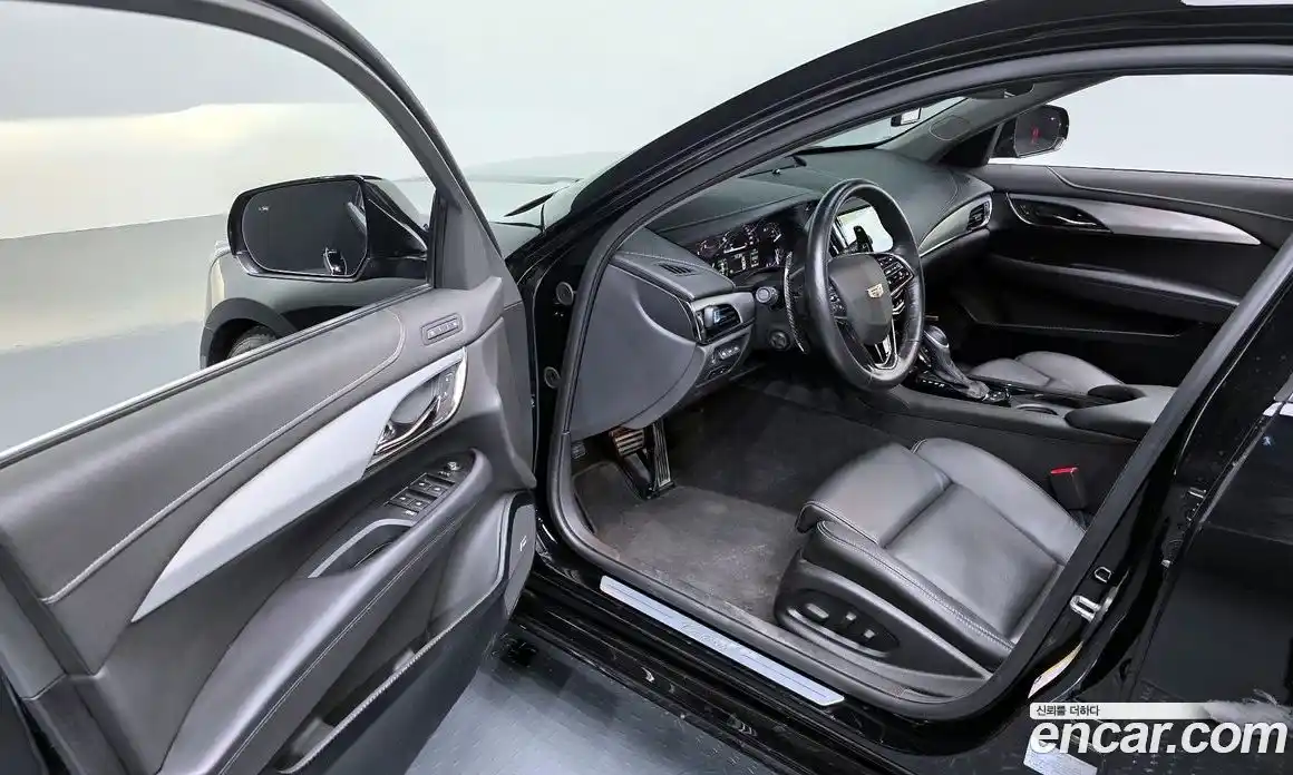 Cadillac ATS 2017 2.0 Автомат в Москве № 387024, фото 11