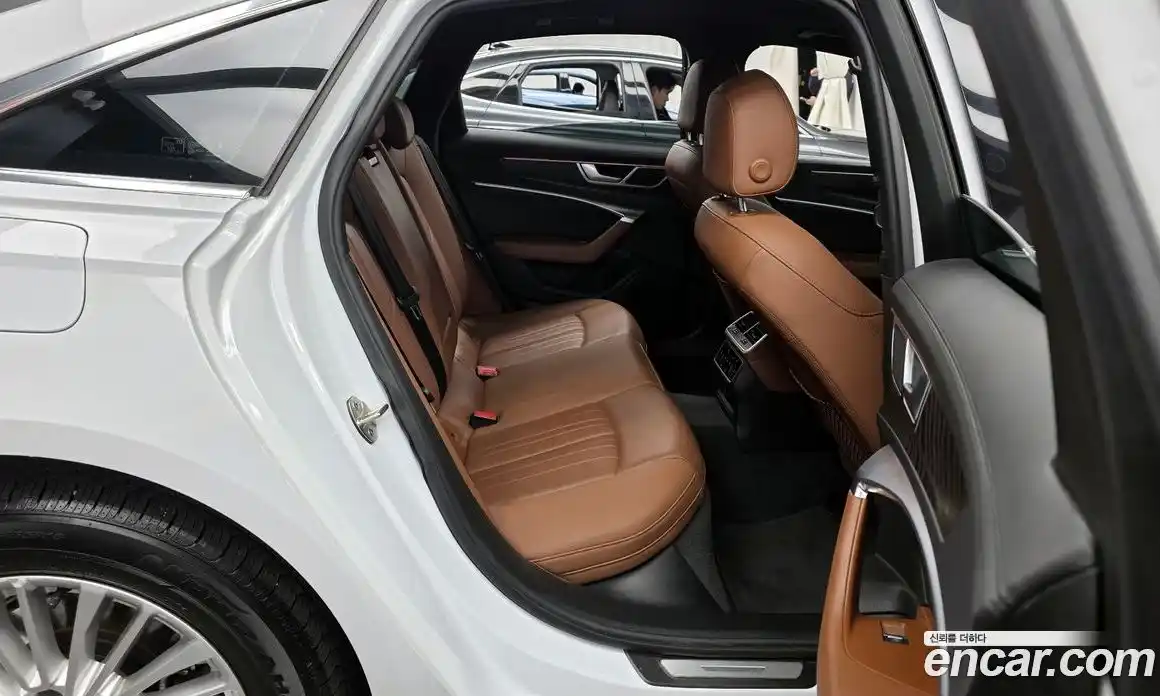 Audi A6 2021 2.0 Автомат в Москве № 391566, фото 12