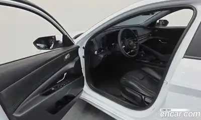 Hyundai Avante 2023 1.6 Автомат в Москве № 395496, миниатюра 11