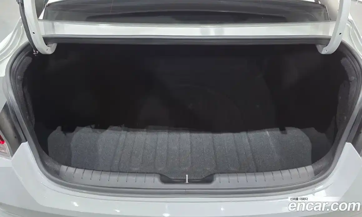 Hyundai Avante 2023 1.6 Автомат в Москве № 395496, фото 20