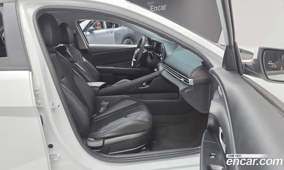 Hyundai Avante 2023 1.6 Автомат в Москве № 395496, фото 10